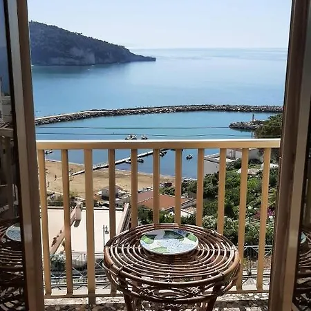 Apartment Due Balconi *